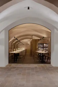 fink restaurant & suites