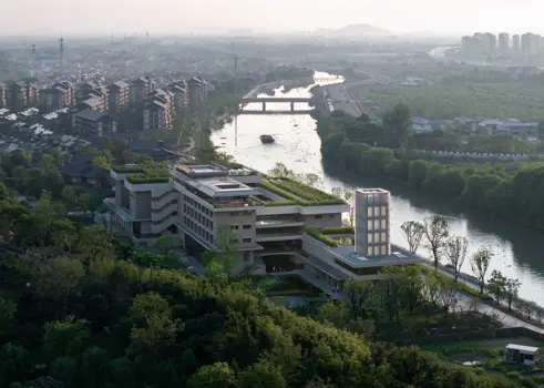 Juxtaposed Maze – Xirang Hotel